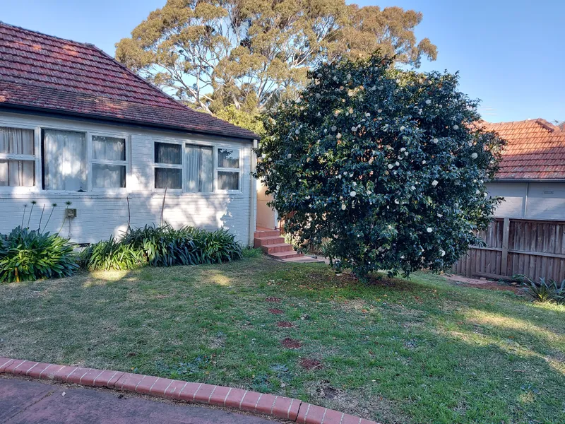 STUDIO FLAT 3 MONTH LEASE ONLY