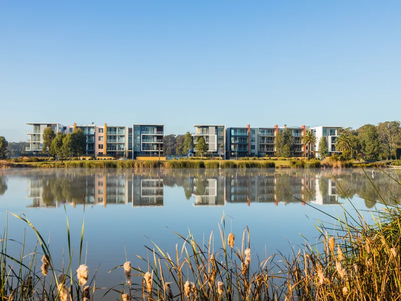 Brand new 2 bedroom courtyard apartment with study & 1 car space.   Close to Penrith CBD.   NOW COMPLETE & READY TO OCCUPY.