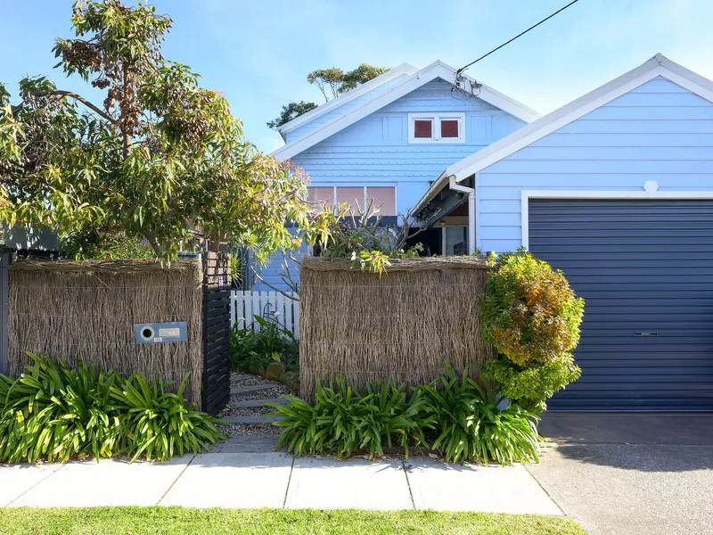 A Unique Merewether Gem, You Must See To Believe