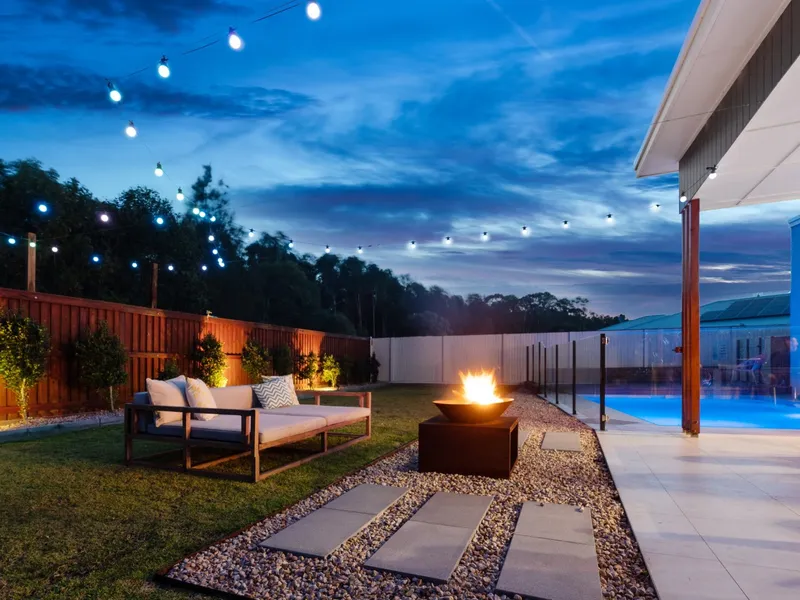 LUXURY LIVING IN THE ELEMENTS