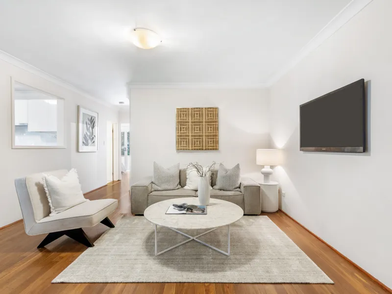 Ideal 2-Bedroom Coastal Sanctuary Minutes To Bondi Beach, With LUG