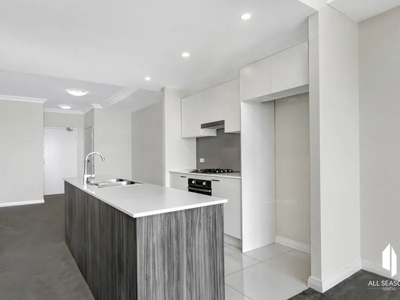 Spacious 2-bedrooms apartment in Homebush