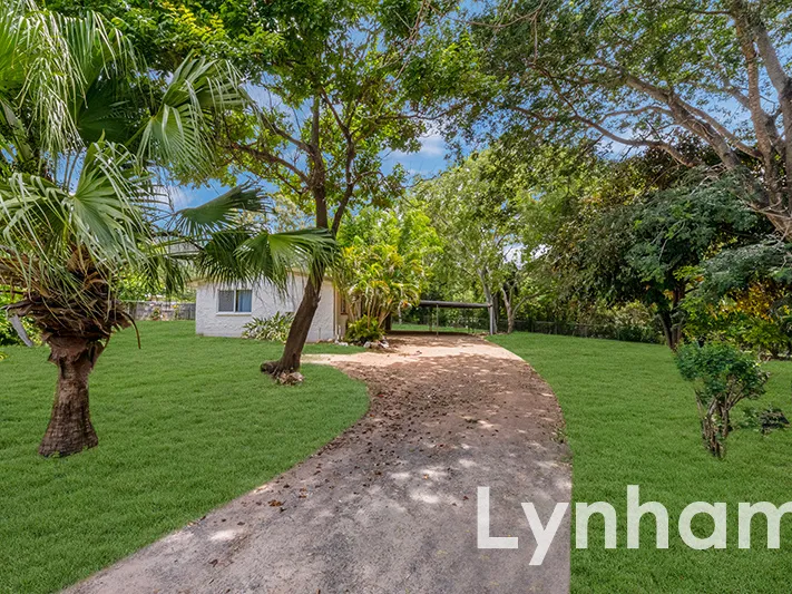 Large Yard Great For The Whole Family!