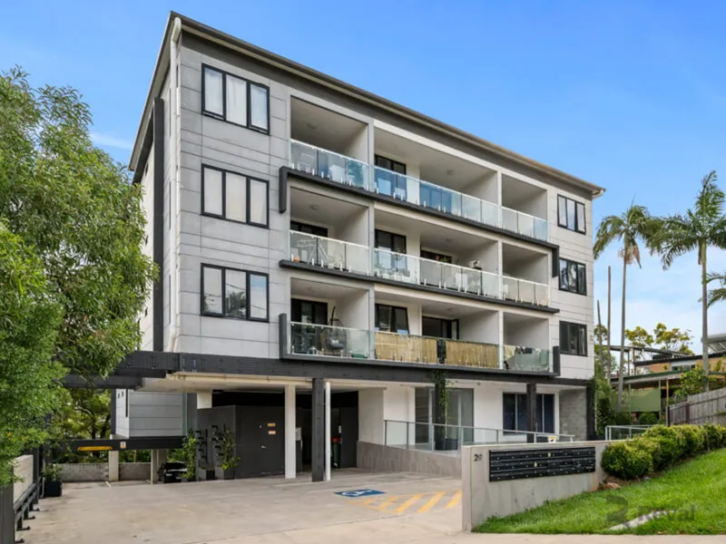Un-strata Titled Whole 21 Unit Building!