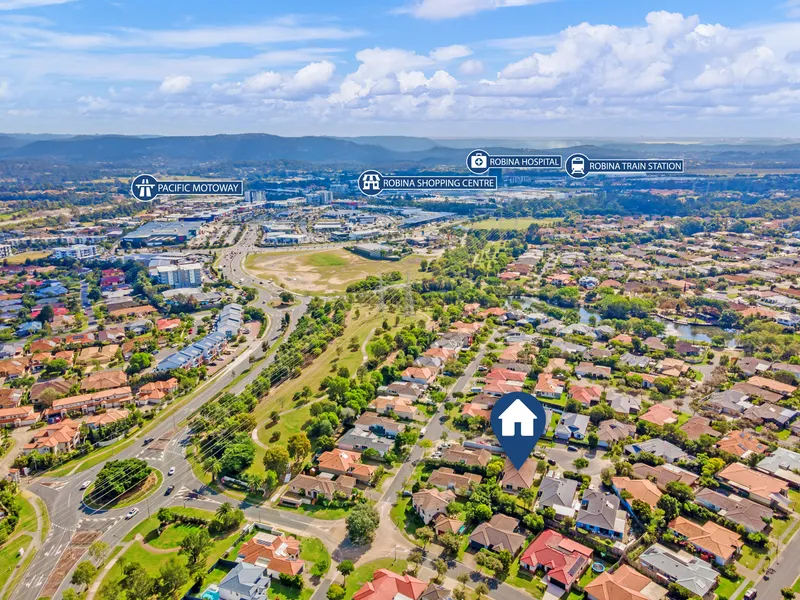 ROBINA - WHEN LOCATION COUNTS! PROPERTY IS OF NEED OF TLC. OFFERS OVER $820,000