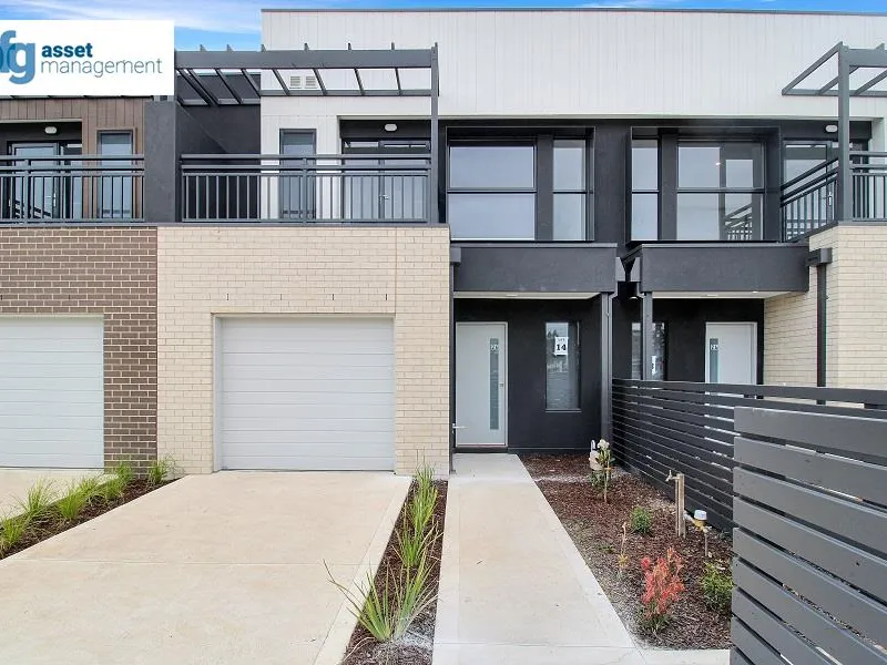 Brand New 3 Bedroom Townhouse! A/C split system installed down & upstairs!