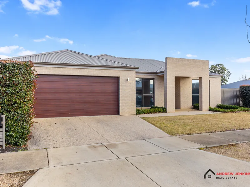 Stylish Home Ticks All The Boxes