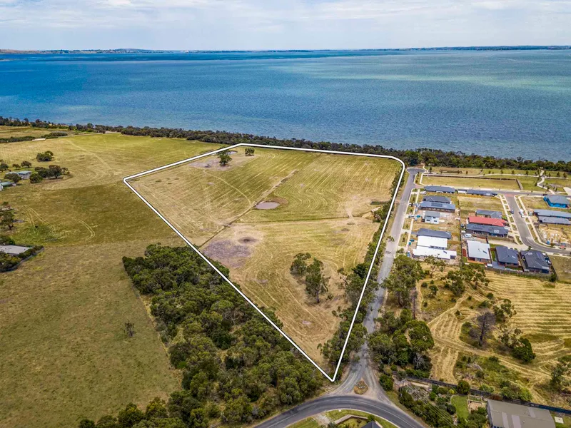 INTRODUCING 'SEABLISS' - 2000m2 BLOCKS BY THE BAY! - LOT 2