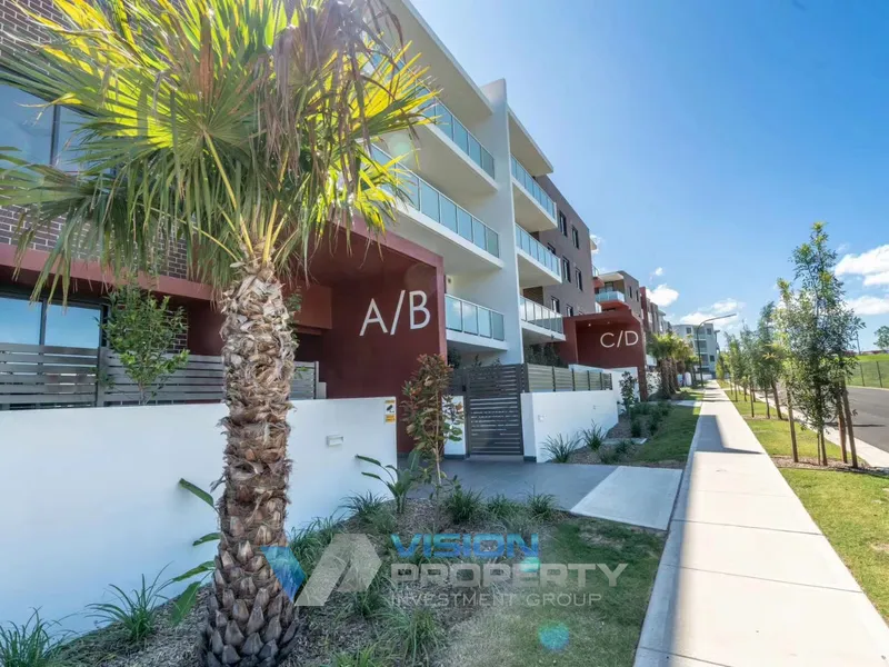 Ground Level Modern Apartment Walking To The Shops