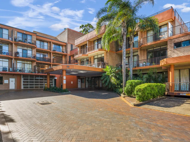 Ground-floor studio apartment in a popular security complex