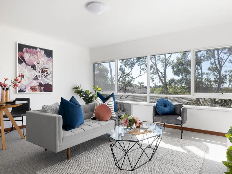 Refreshed inner city retreat with fabulous views