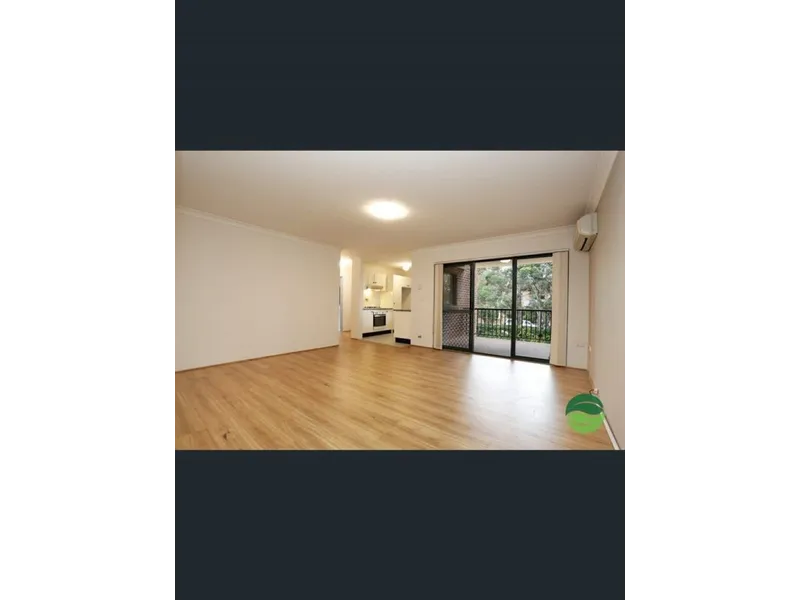 2 bedrooms unit at Westmead 3mins walk to station