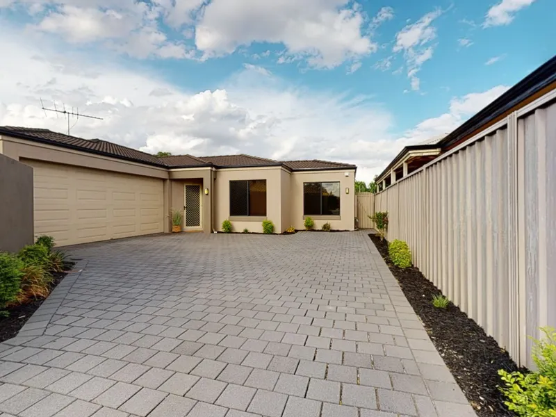Captivating Camboon **Home Open Sat 10th April at 10:45am-11:15am**