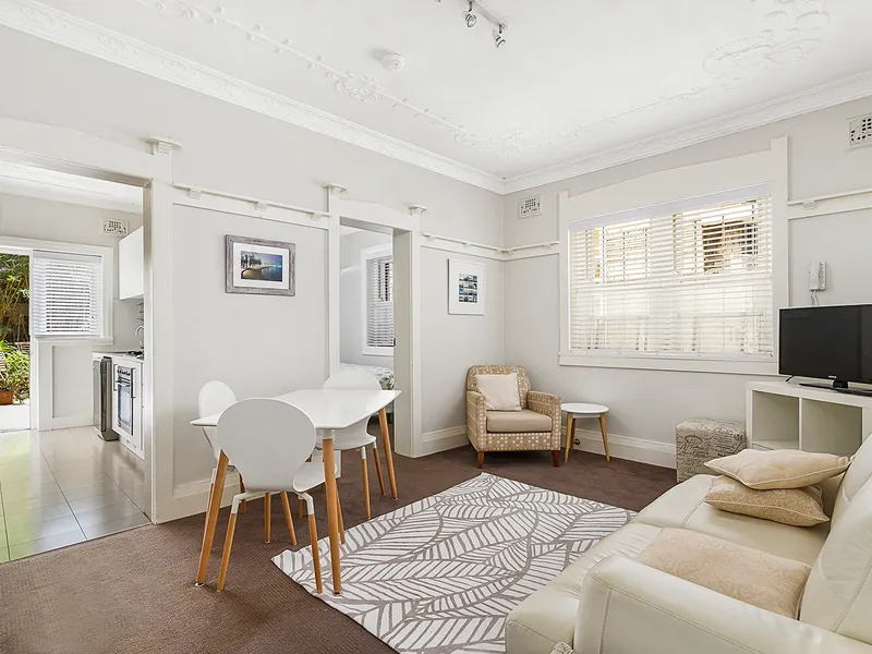 Stunning 2 Bedroom Apartment