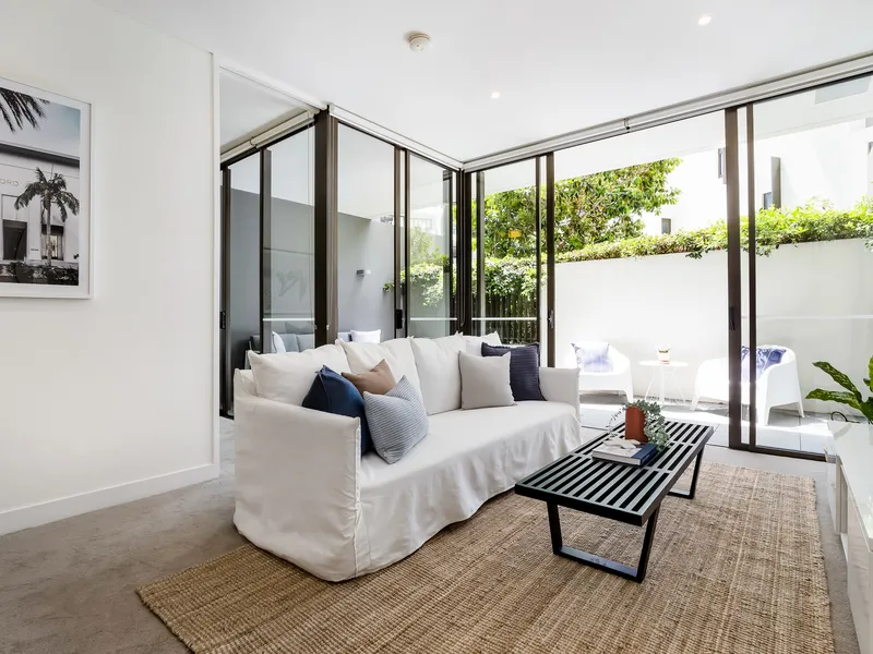 EXCEPTIONAL NORTH FACING GARDEN APARTMENT