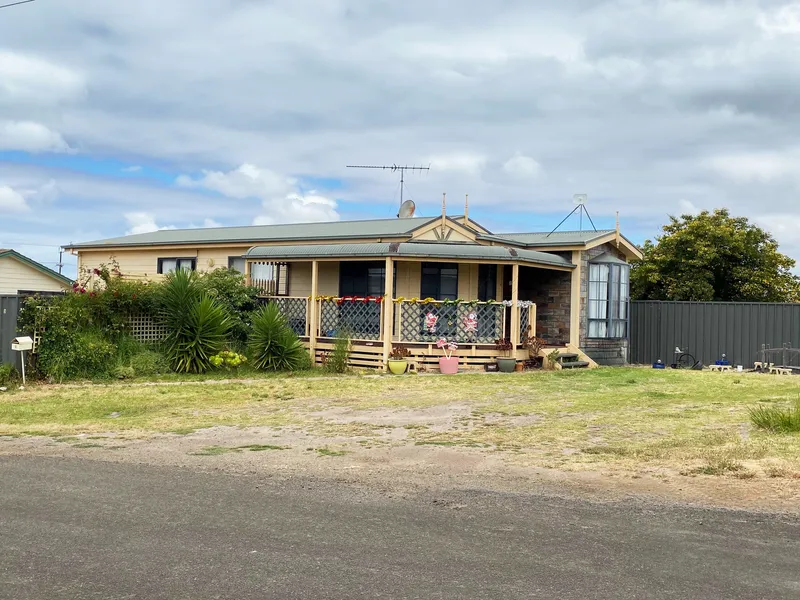 TROUBRIDGE ROAD