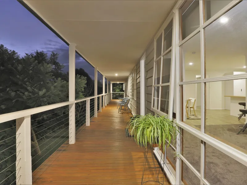 WHEN A HOME LOOKS THIS GOOD. YOU KNOW YOU JUST HAVE TO INSPECT! You wont be disappointed.