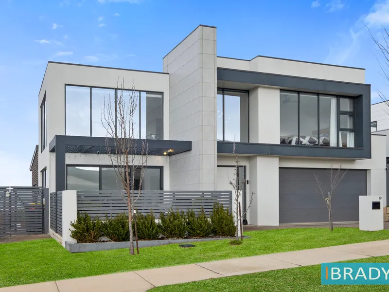 Spectacular 4 bedroom residence with soaring ceilings and stunning views over Canberra