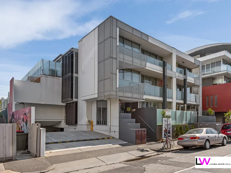 Cosmopolitan Living in St Kilda