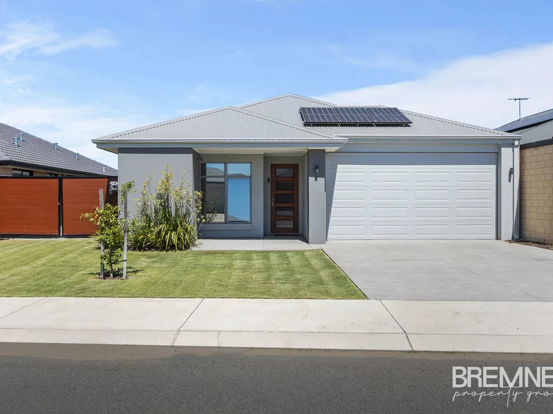 Prestine & ready to move!