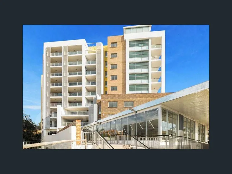 UNFURNISHED 2 Bedroom 2 Bathroom 1 Car Space Apartment