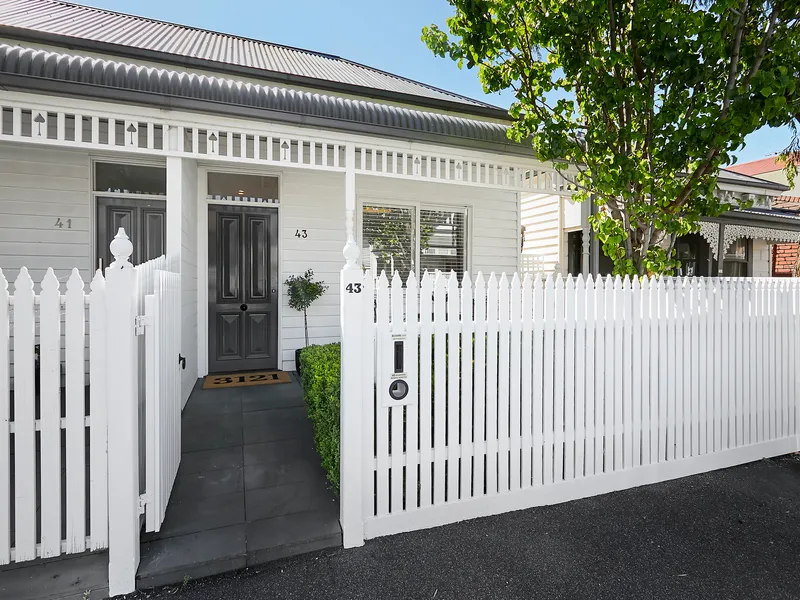 Heritage Haven of Light and Comfort in MGCZ