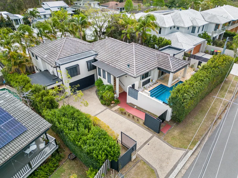 Spacious Family Haven in Coveted Long Pocket Indooroopilly