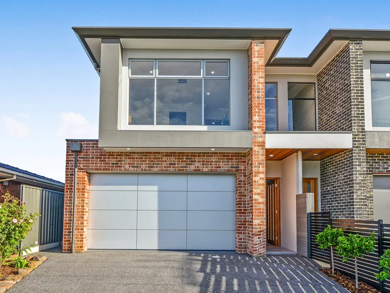 Luxurious Brand New 4 Bedroom Torrens Title Two-Storey Residence Overlooking a Peaceful Reserve!