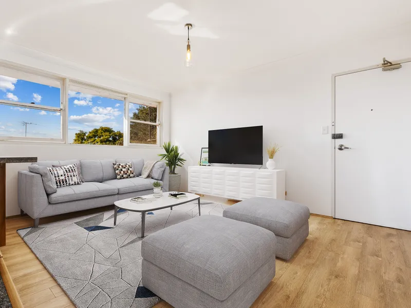 Light, Airy & Private