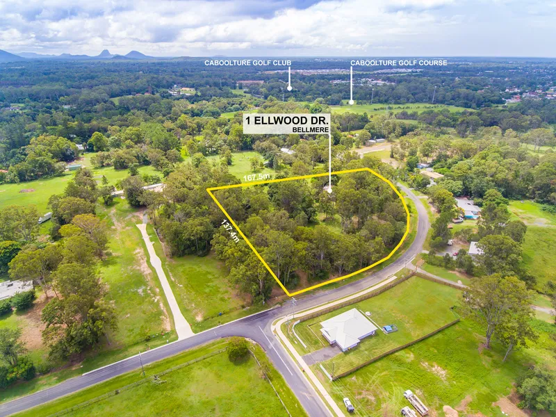 ACREAGE LIFESTYLE OPPORTUNITY. IMPRESSIVE DEVELOPMENT POTENTIAL .