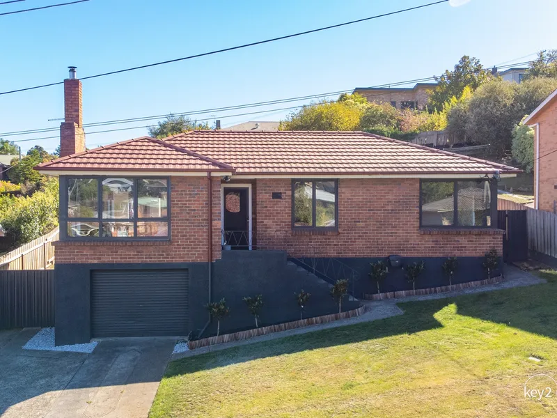 FULLY RENOVATED CENTRAL LIVING