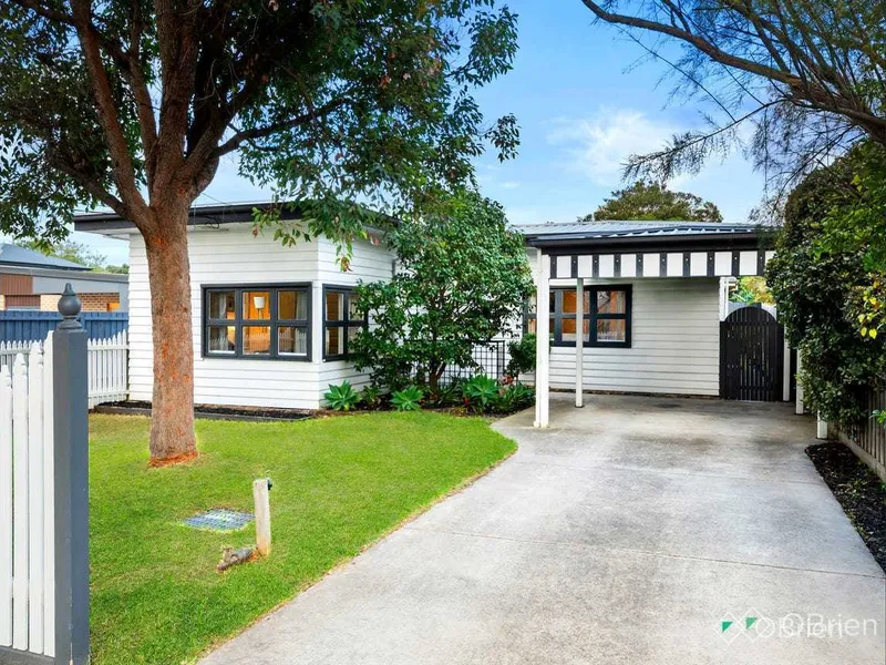 YOUR PERFECT COTTAGE IN THE MIDST