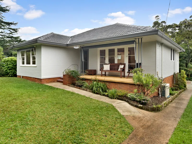 Superbly Renovated & Light-filled Home With Tranquil Bush Outlook