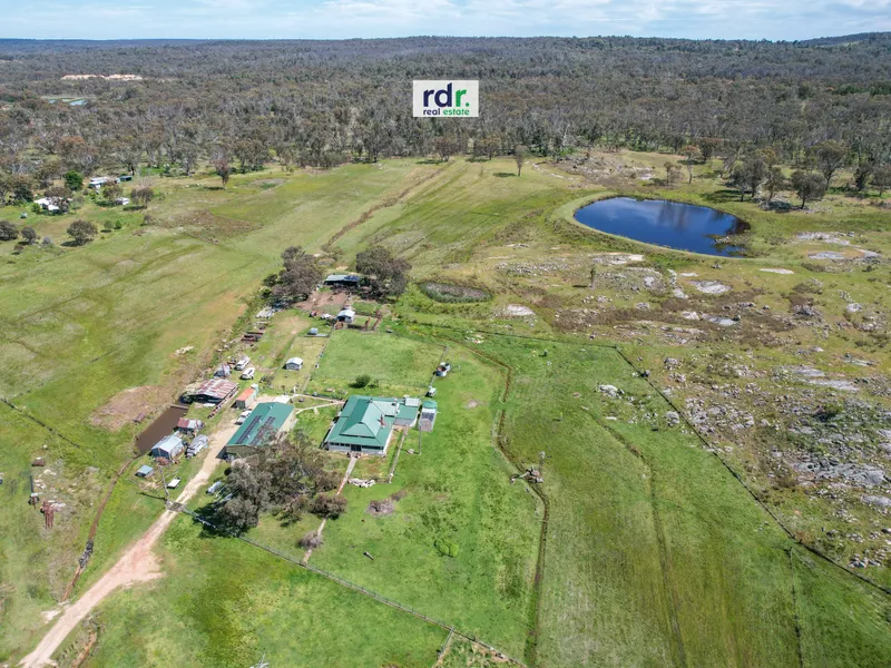 COMFORTABLE, QUIET, COUNTRY LIVING