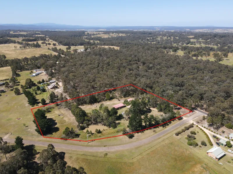 6.2 ACRES, HOBBY FARM HAVEN
