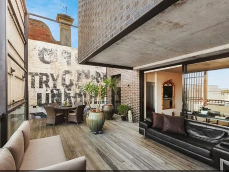 New York Loft Style Apartment