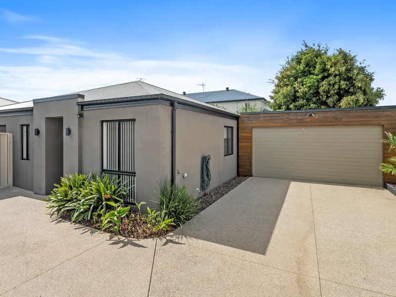 Your Dream Duplex Townhouse in Yarrawonga!
