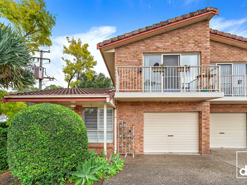 PERFECTLY POSITIONED TOWNHOUSE