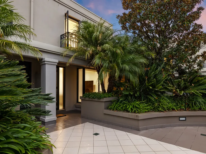 Inviting Contemporary 170sqm Townhouse Offering Premium Lifestyle