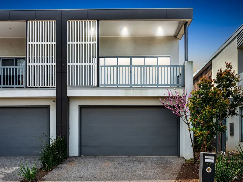 CONTEMPORARY LIVING IN RIVERWALK