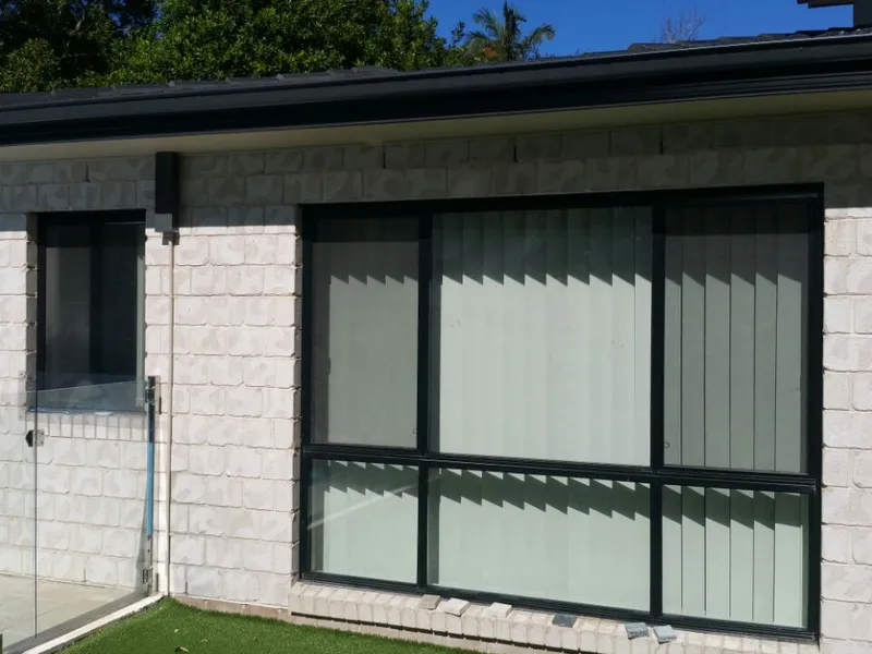 A VERY MODERN GRANNY