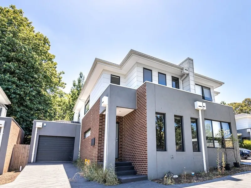 Modern Three Bedroom Townhouse