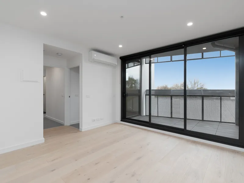 SPACIOUS TWO BEDROOM APARTMENT FOR LEASE