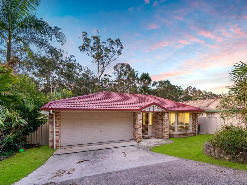 PEACEFUL HIDDEN FAMILY GEM IN DREWVALE!