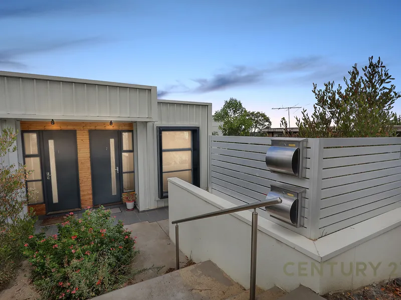 Sleek and Stylish Two Bedroom Townhouse!