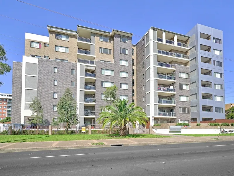 Radiant & Modest - Close to Everything!!