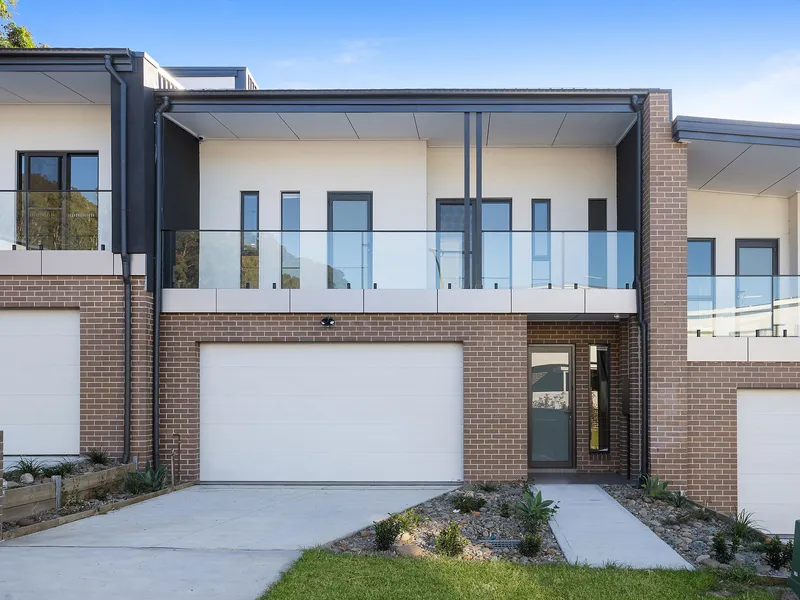Contemporary Home with Stunning Kitchen