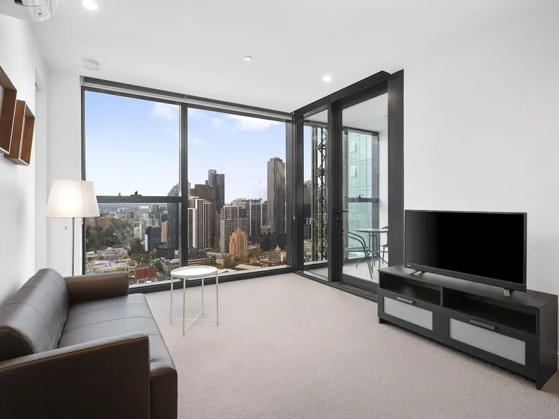 Modern and Luxurious City Apartment