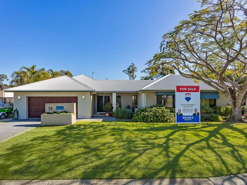 BEAUTIFULLY PRESENTED 38sq HOME ON 887sqm BLOCK.