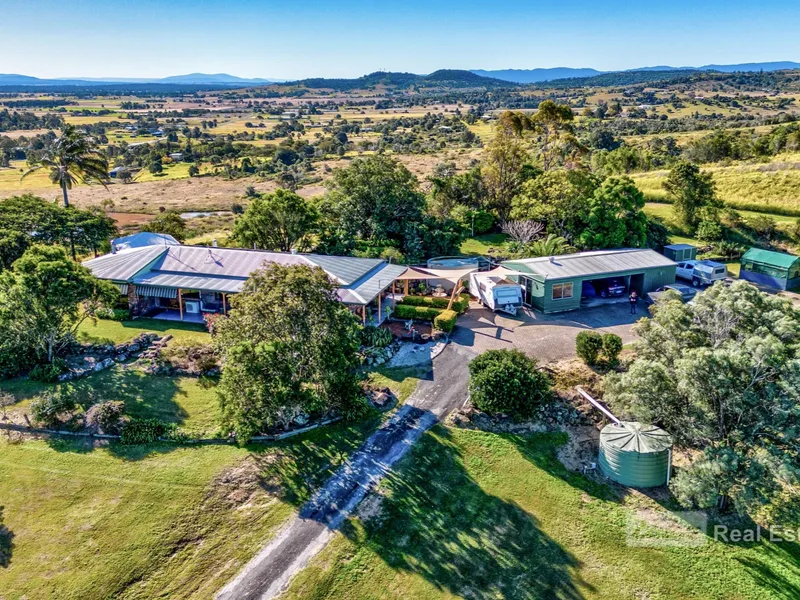 SPECTACULAR VIEWS - HORSE FACILITIES - DUAL OCCUPANCY - 36.8 ACRES